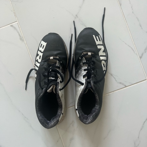 New Balance Cleats - Picture 1 of 4